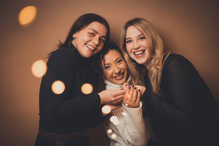 Freundinnen Fotoshooting bild